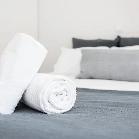 Guestready - A Modern Haven In The City *