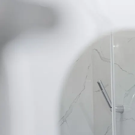 Guestready - A Modern Haven In The City *